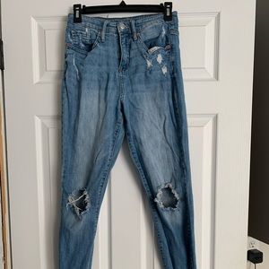 light washed ripped skinny jeans